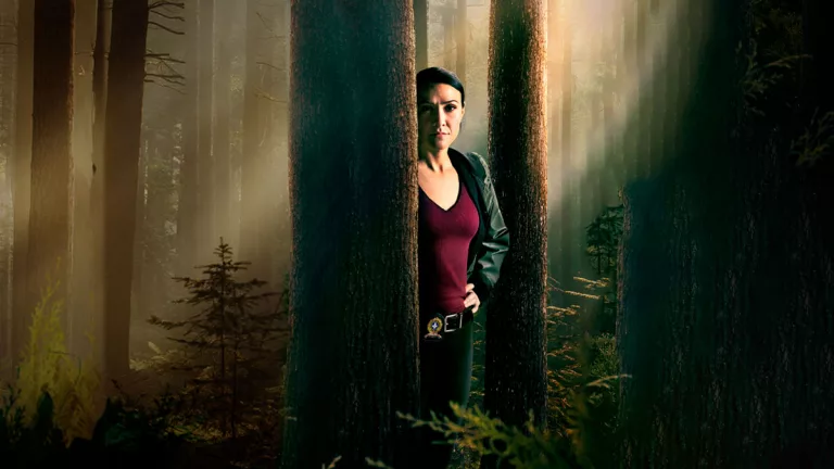 Imagen de la actriz Elle-Máijá Tailfeathers en Three Pines.