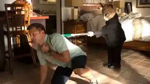 Imagen episódica de la serie Mad Dogs.