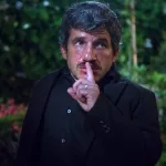 Imagen episódica de la serie Mad Dogs.