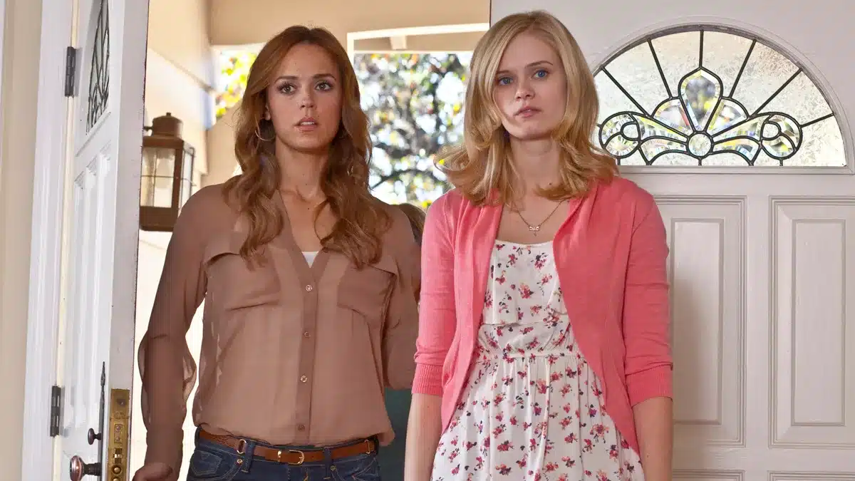 Imagen de la película La asesina de los ojos azules.