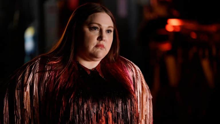 Imagen del tercer episodio de Monarch.