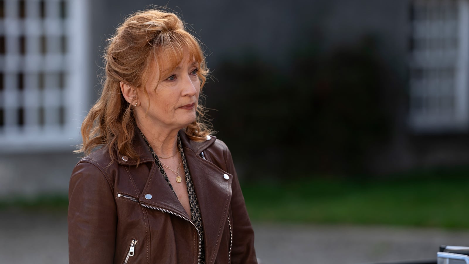 Imágenes del episodio de Los casos de Susan Ryeland: Moonflower Murders.