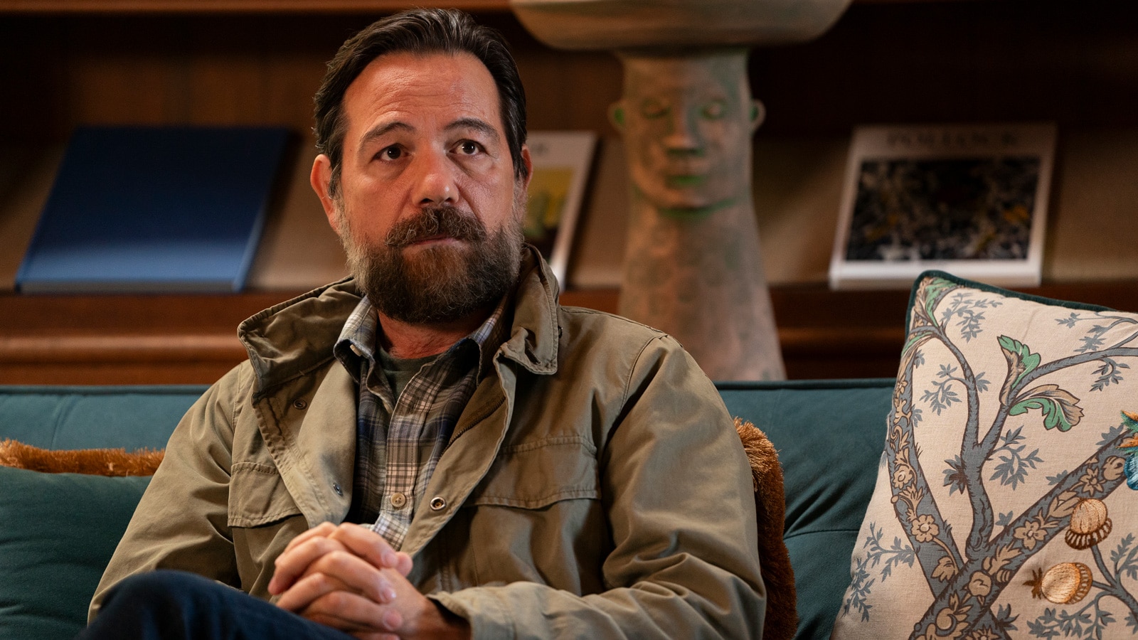 Imagen del episodio de Los casos de Susan Ryeland: Moonflower Murders.