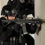 imagenes del episodio 17 de la temporada 8 de S.W.A.T Los hombres de harrelson